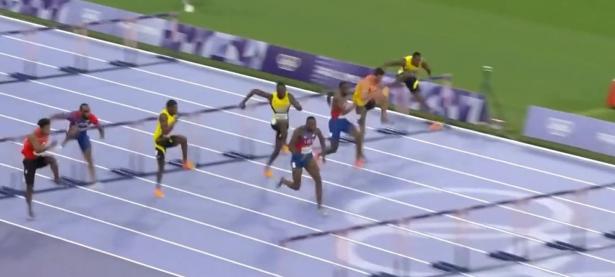 开云体育官方-关于紧密背抢，选手实力带评论列的信息