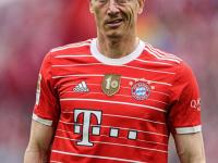 包含莱万多夫斯基破门，拜仁慕尼黑胜利在望的词条