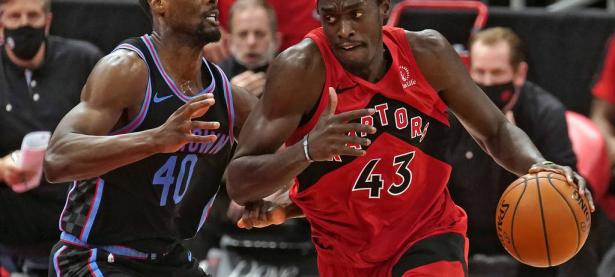 开云体育入口-包含猛龙客场告捷，首发阵容实现全员得分的词条