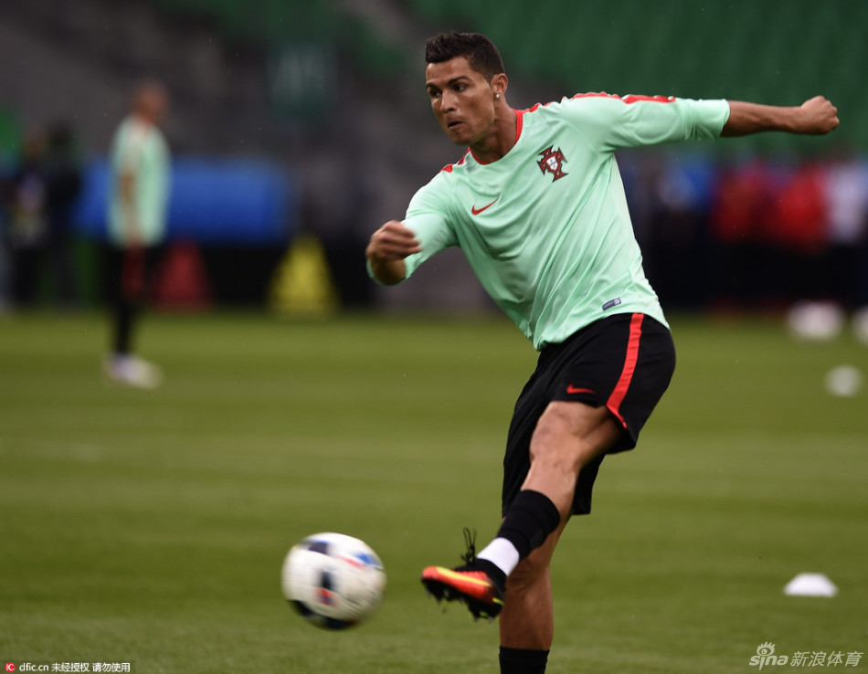 战术娴熟，实力强劲的球员大战一触即发