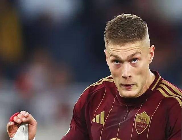 包含罗马新援逐渐适应节奏,成为球队中场重要人物的词条 包含罗马新援逐渐适应节奏,成为球队中场重要人物的词条