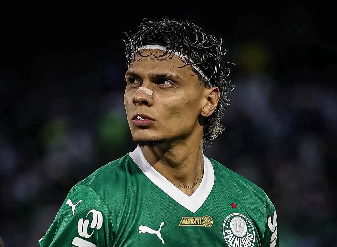 包含罗马新援逐渐适应节奏,成为球队中场重要人物的词条 包含罗马新援逐渐适应节奏,成为球队中场重要人物的词条