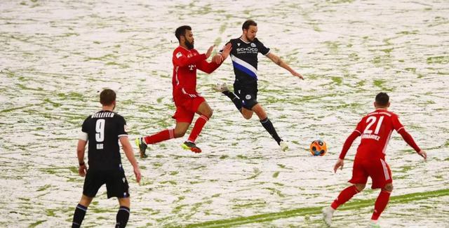 关于AC米兰主场告捷,球队冲劲追赶积分榜领头羊的信息 关于AC米兰主场告捷,球队冲劲追赶积分榜领头羊的信息