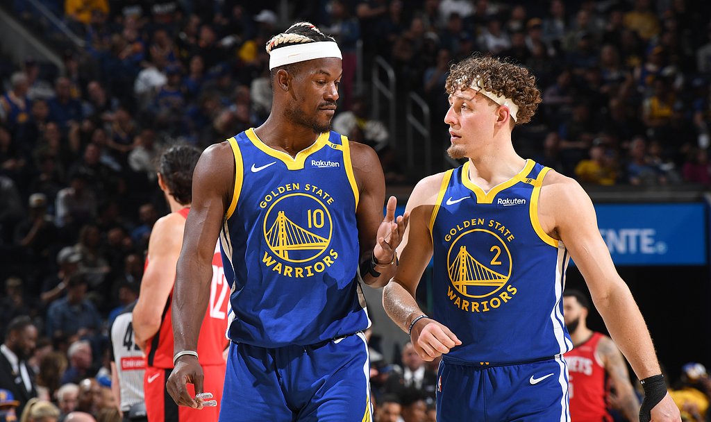 包含勇士继续豪取胜利，全队士气高昂的词条