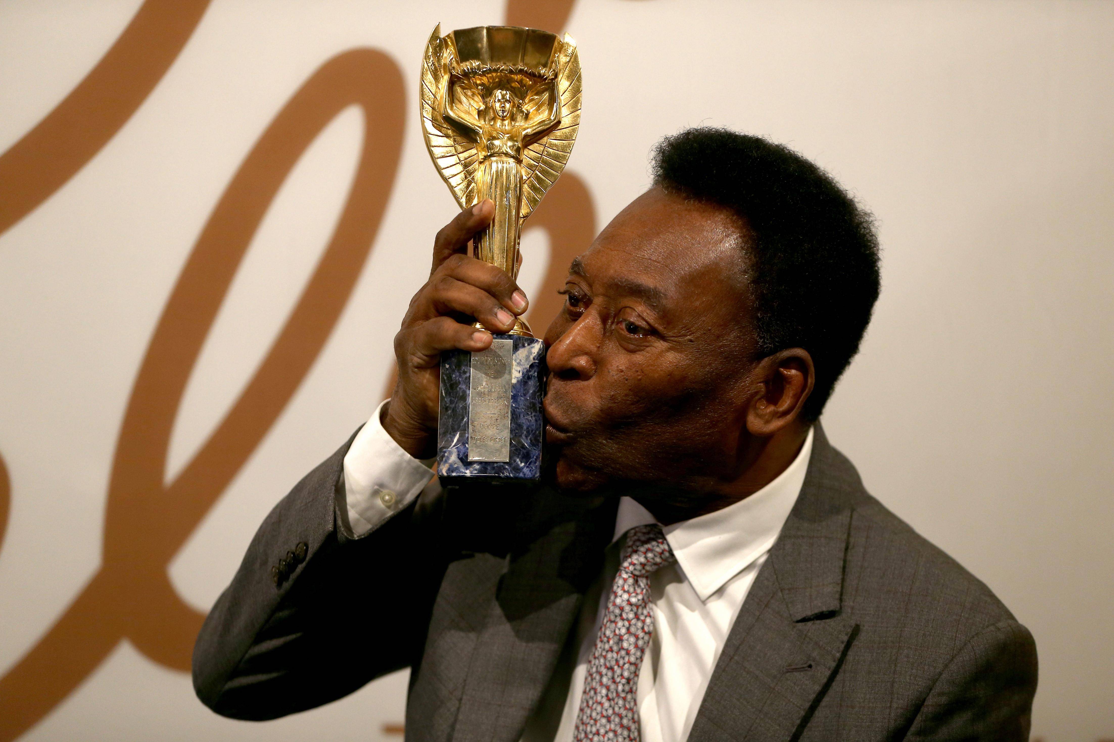 足球巨星在国际赛场独领风骚的简单介绍 足球巨星在国际赛场独领风骚的简单介绍