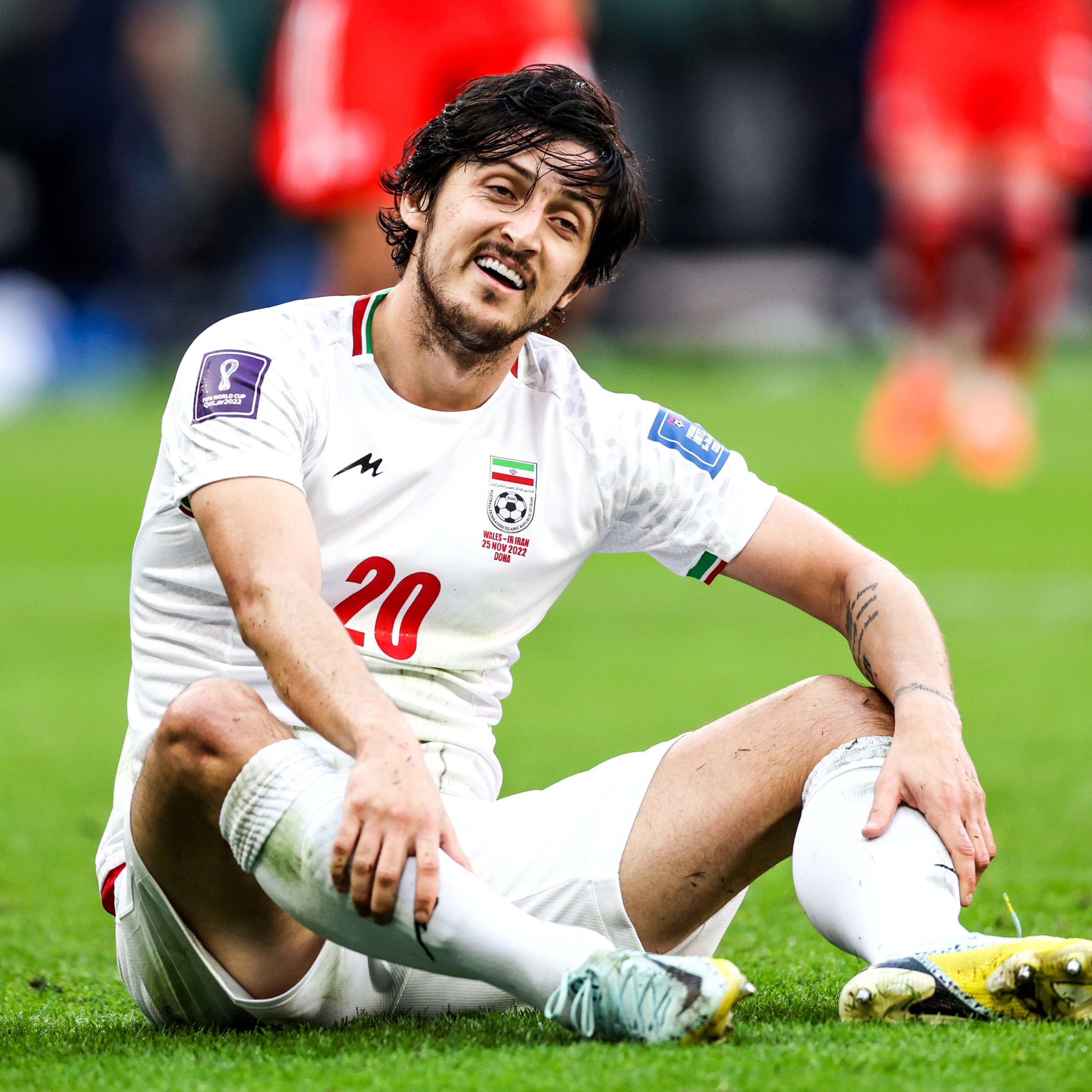 狼队主帅赞誉全队表现，连场胜利大幅提升排名的简单介绍